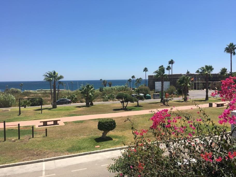 Palm Beach Apartment In La Duquesa Manilva Bagian luar foto